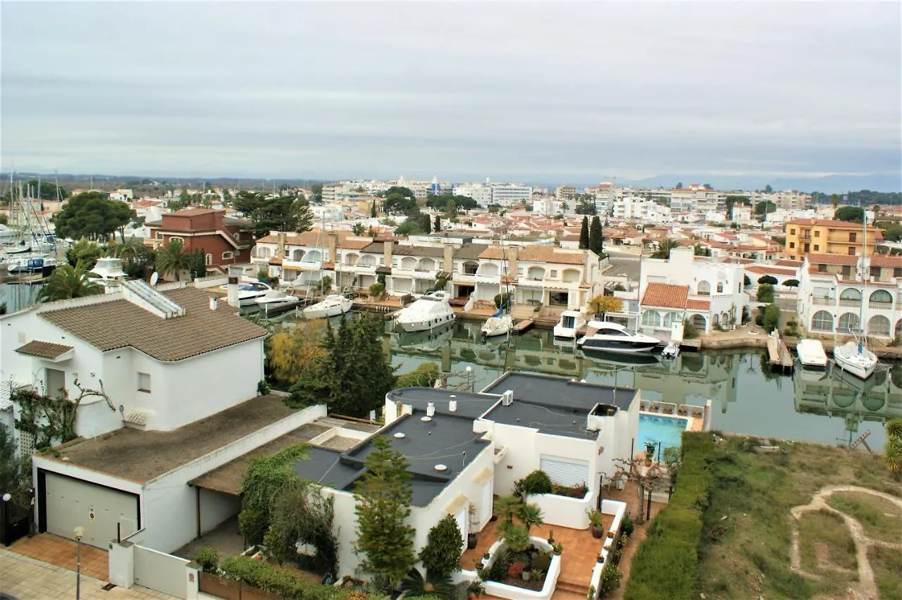 Appartement Apartamento En Roses Con Parking Y Piscina